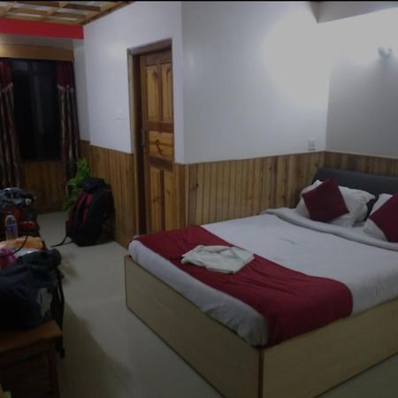 Hotel Knight Inn ชิลลอง ภายนอก รูปภาพ