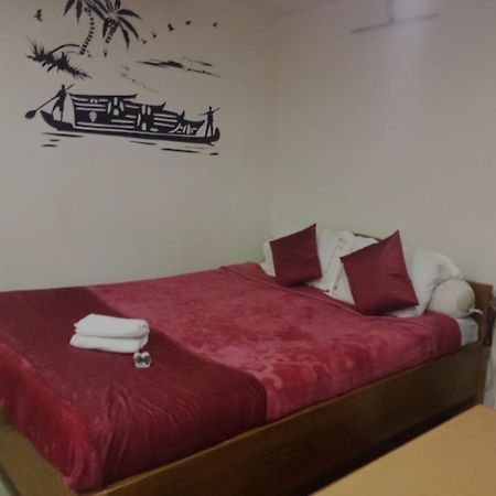 Hotel Knight Inn ชิลลอง ภายนอก รูปภาพ